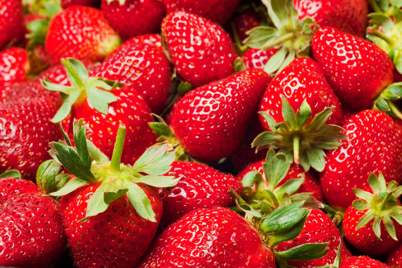 Summer Restaurant Reminders: Strawberry Tips & Restaurant Insurance in Washington