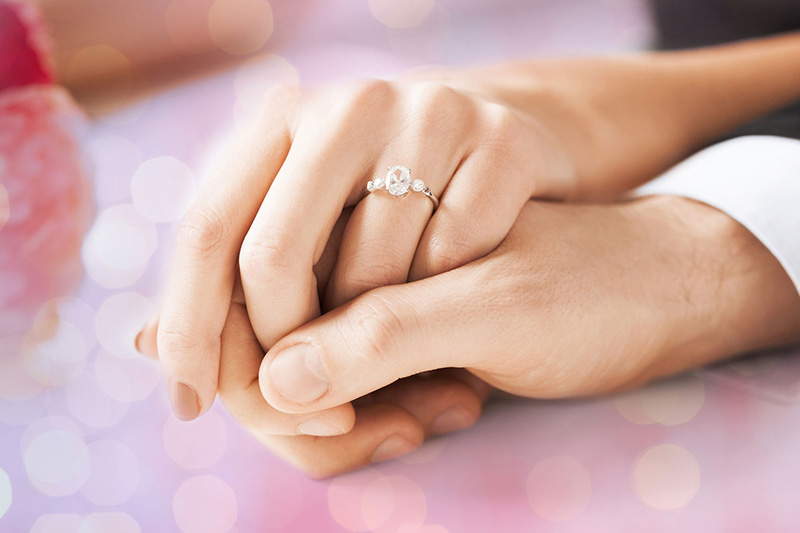 The Top Financial To-Dos When Getting Engaged